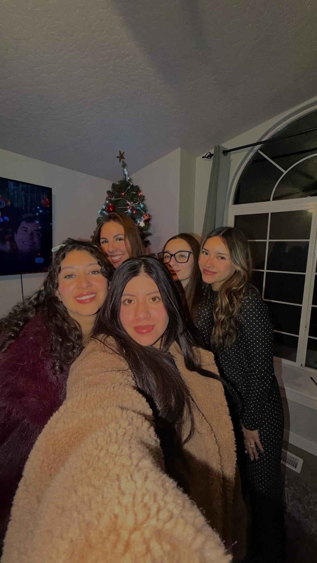 Post 6 by Cata | lifestyle + mom content on Instagram (video)