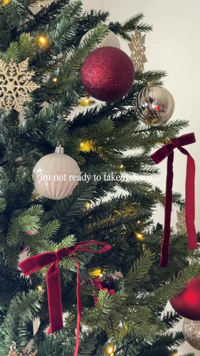 Post 3 by Cata | lifestyle + mom content on Instagram (video)