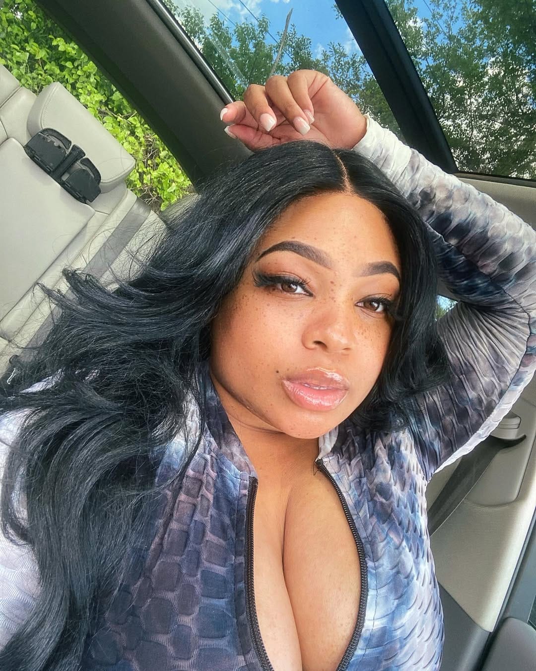 Post 5 by NAE’MONIQUE | THE BOSSPRENEUR on Instagram (carousel)