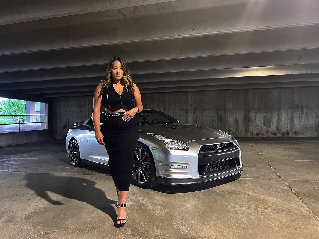 Post 10 by @r35_mel on Instagram (carousel)