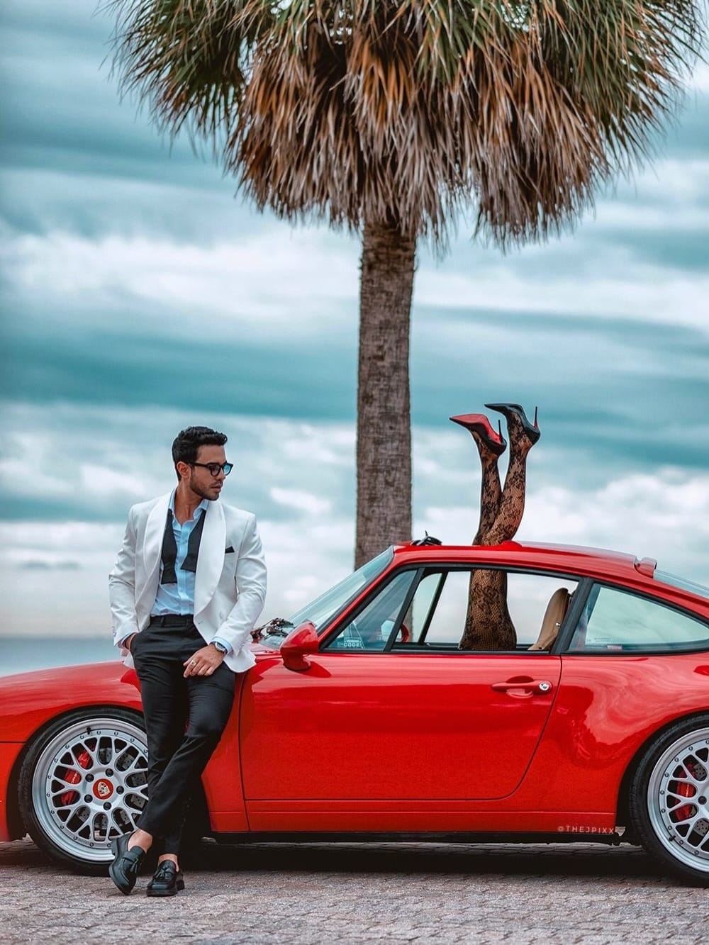 Post 3 by SEBASTIAN FONT on Instagram (carousel)