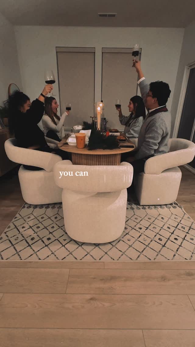 Post 4 by Alex Paredes on Instagram (video)