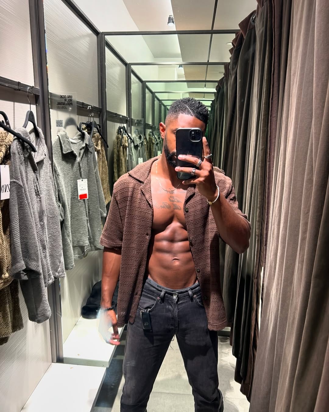 Post 9 by Lyndon Jones | Executive Creator on Instagram (carousel)