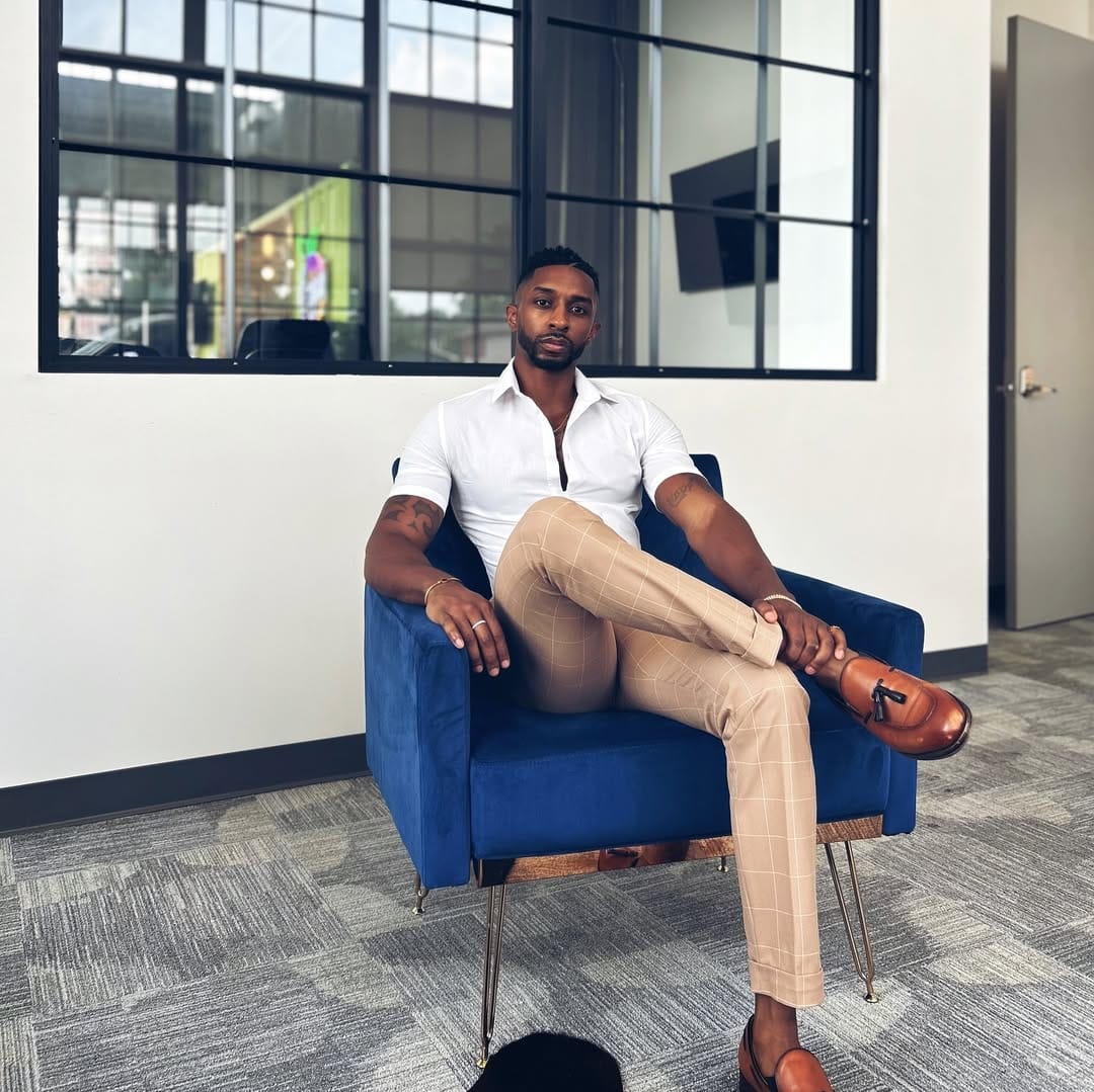 Post 10 by Lyndon Jones | Executive Creator on Instagram (carousel)
