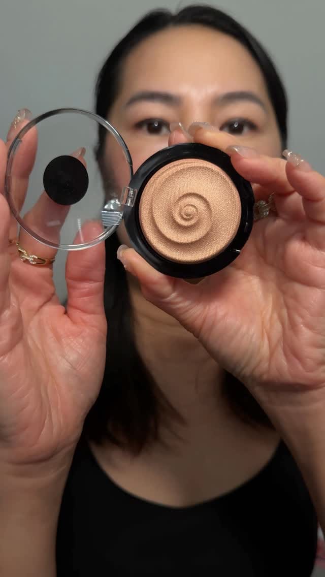 Post 9 by Jenny Dao on Instagram (video)