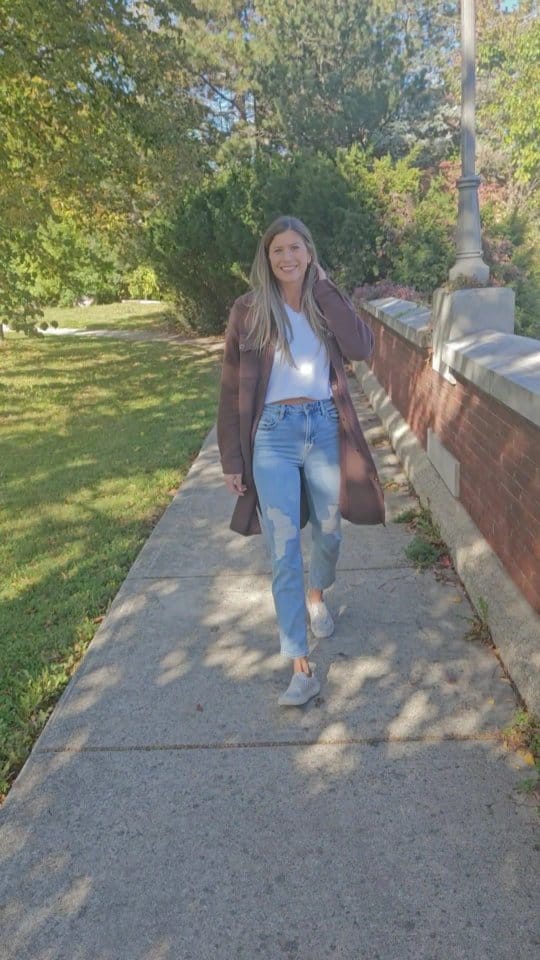 Post 8 by Elizabeth on Instagram (video)