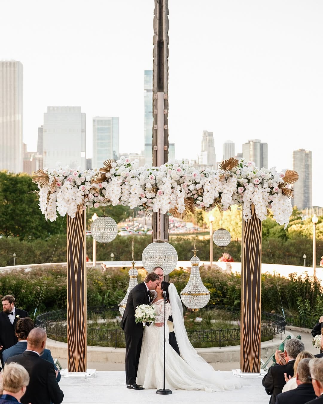 Post 9 by Courtney Hindo| Chicago Experiences + Travel on Instagram (image)