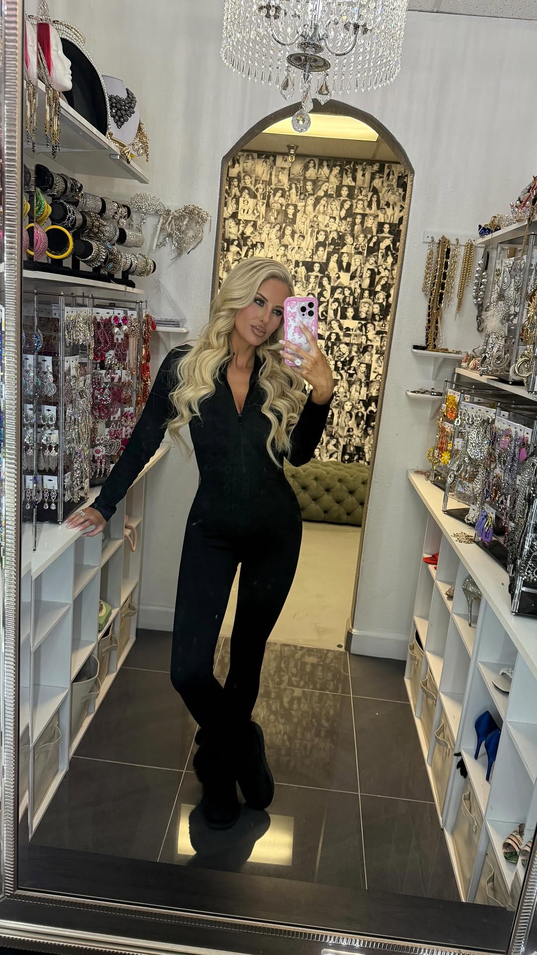 Post 10 by 💎PARIS REGAN-PETERSON💎 on Instagram (video)
