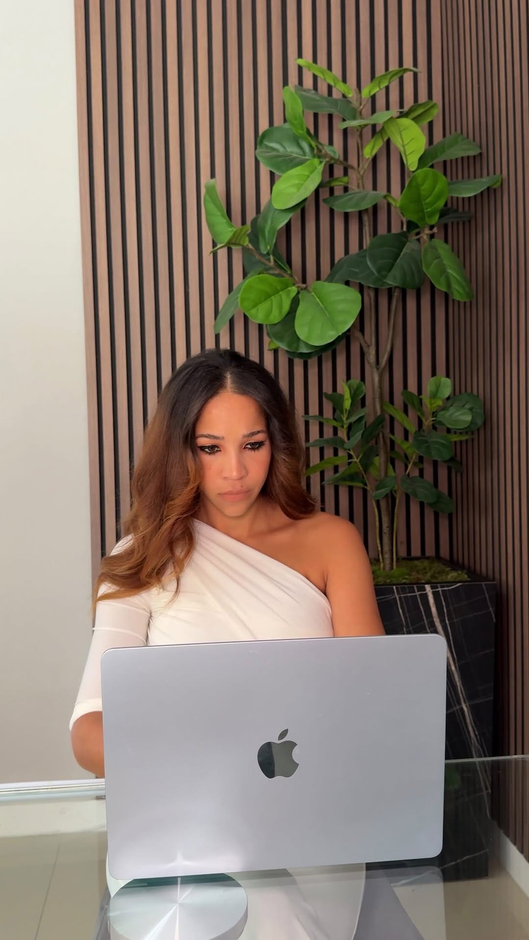 Post 1 by Arlety González Chile on Instagram (video)