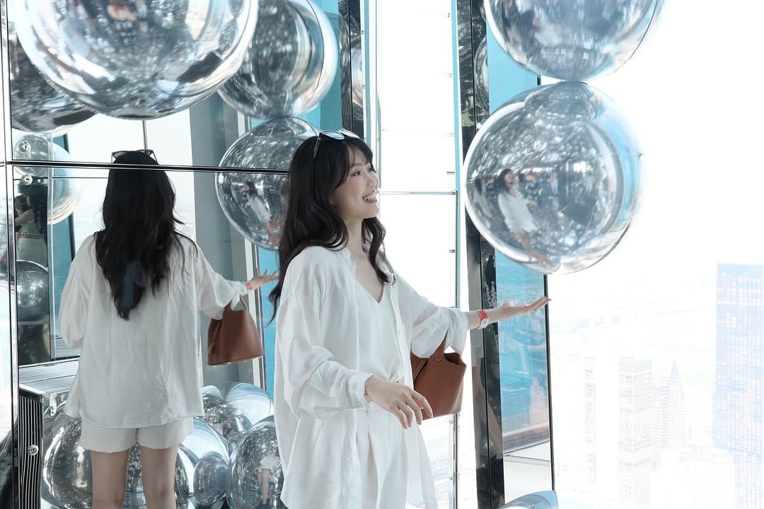 Post 6 by Tata 塔塔 on Instagram (carousel)