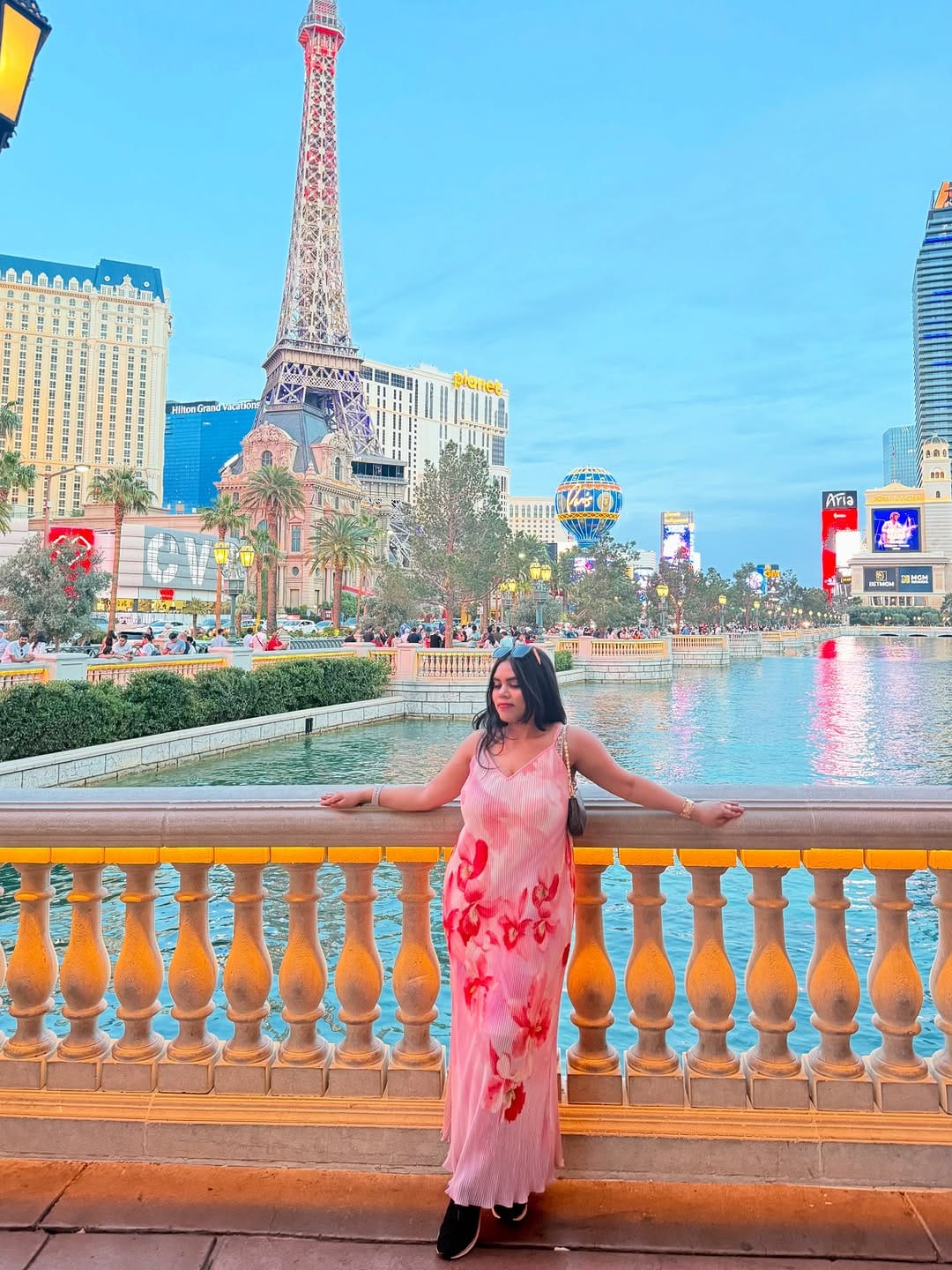 Post 4 by Zarafshaan on Instagram (carousel)