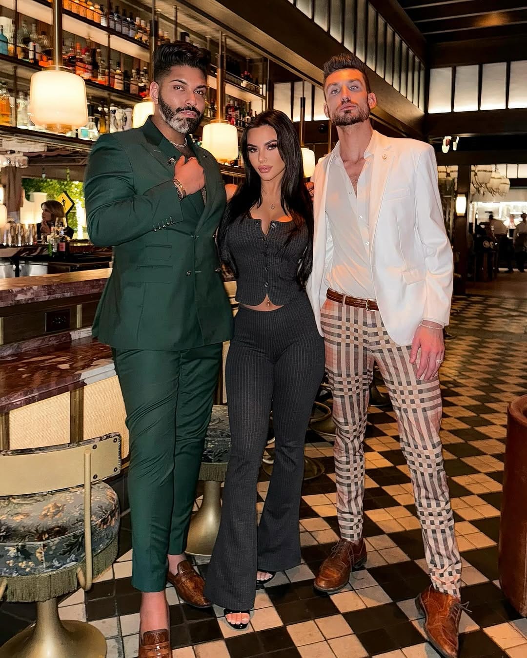 Post 9 by 𝐏𝐚𝐯 on Instagram (carousel)