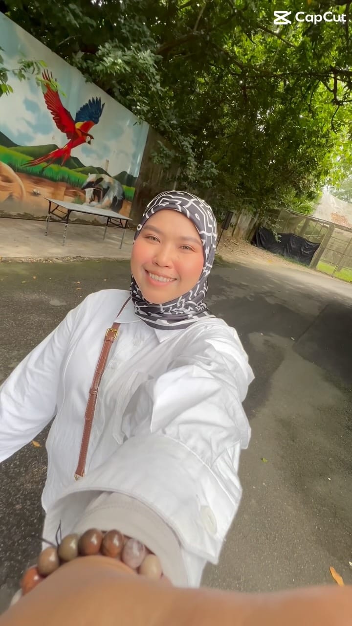 Post 2 by Aina Salsabila Aznan 🇲🇾🇵🇸 on Instagram (video)