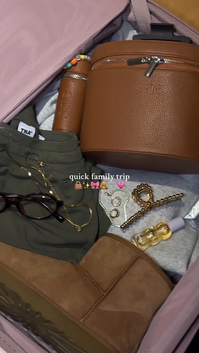 Post 7 by kate 👛🪩🌟🧖🏻‍♀️🛍️🌷 on Instagram (video)