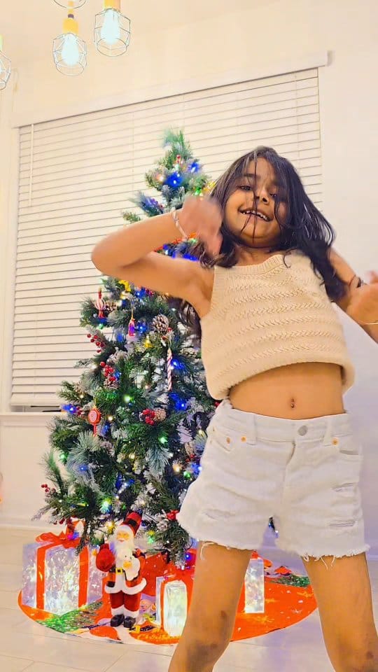 Post 10 by V Baani on Instagram (video)