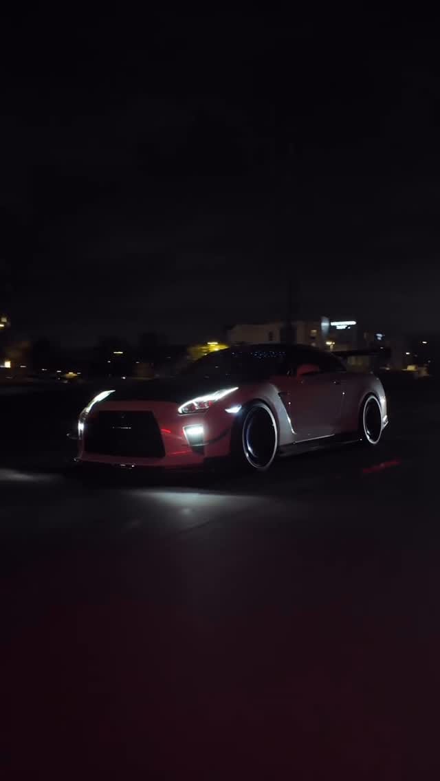 Post 6 by Jonathan on Instagram (video)