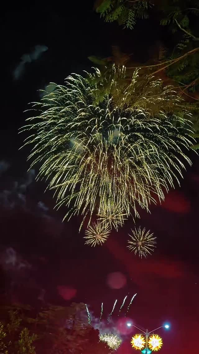 Post 1 by Momma Zel on Instagram (video)