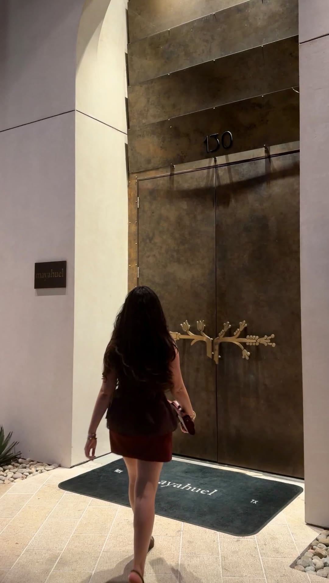 Post 7 by Anne Avilez on Instagram (video)