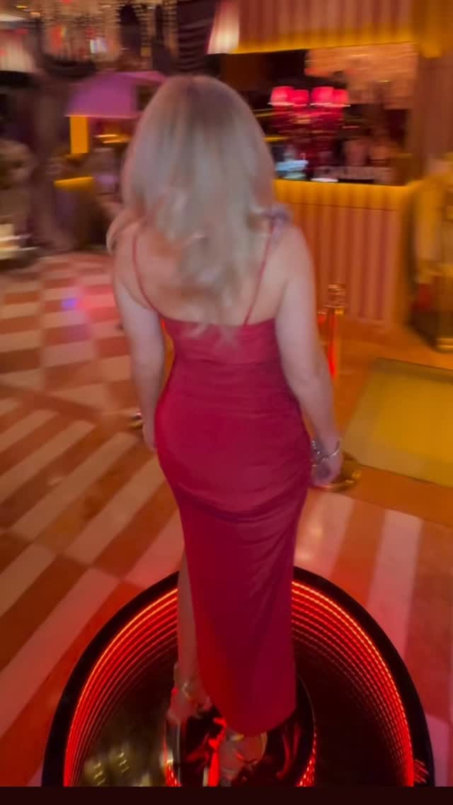 Post 7 by Ayse Polat on Instagram (video)