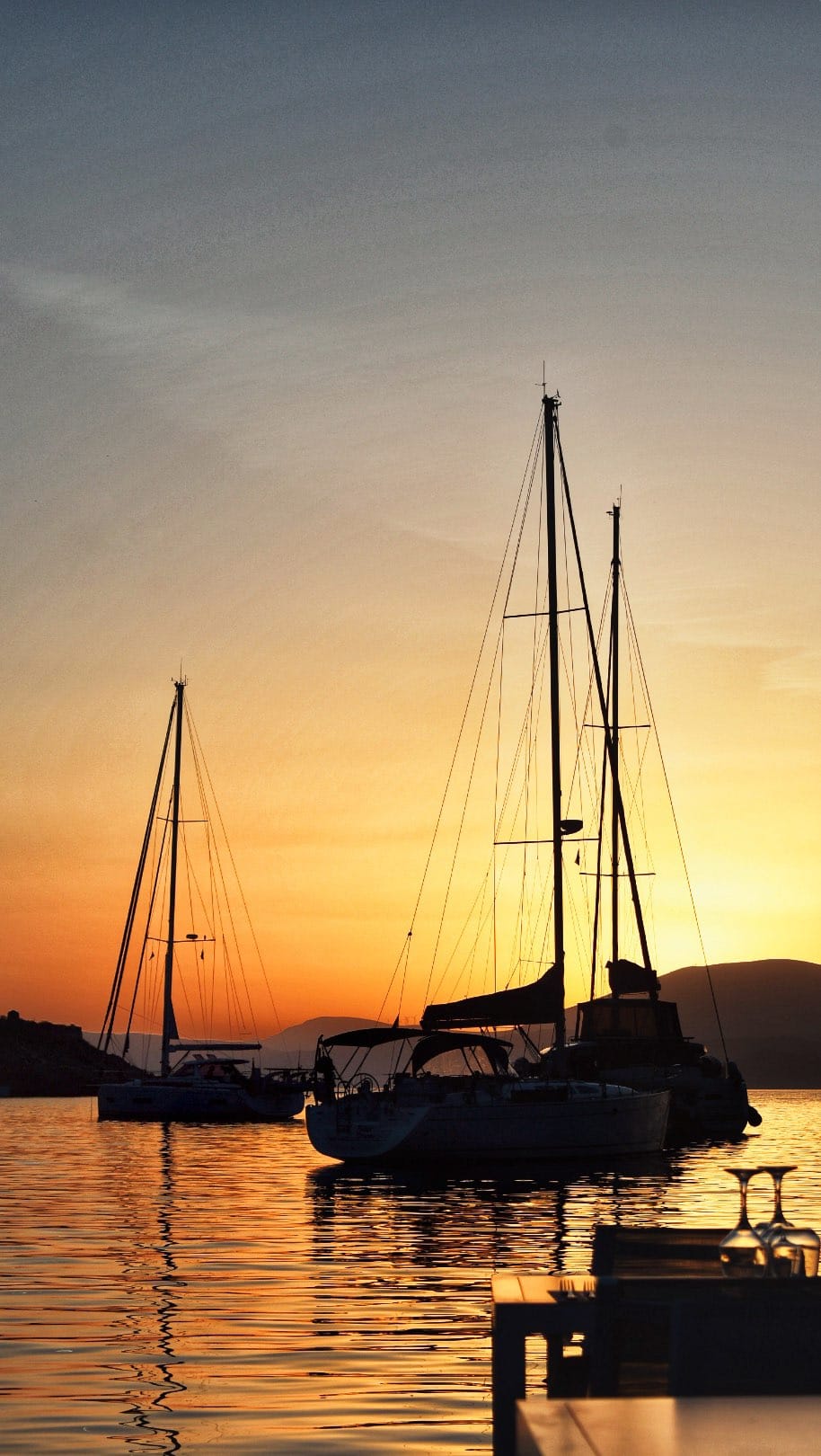 Post 7 by 𝑨𝒅𝒂𝒎 𝑽𝒂𝒖𝒈𝒉𝒂𝒏 | Luxury Travel Creator | San Francisco/Bay Area on Instagram (video)