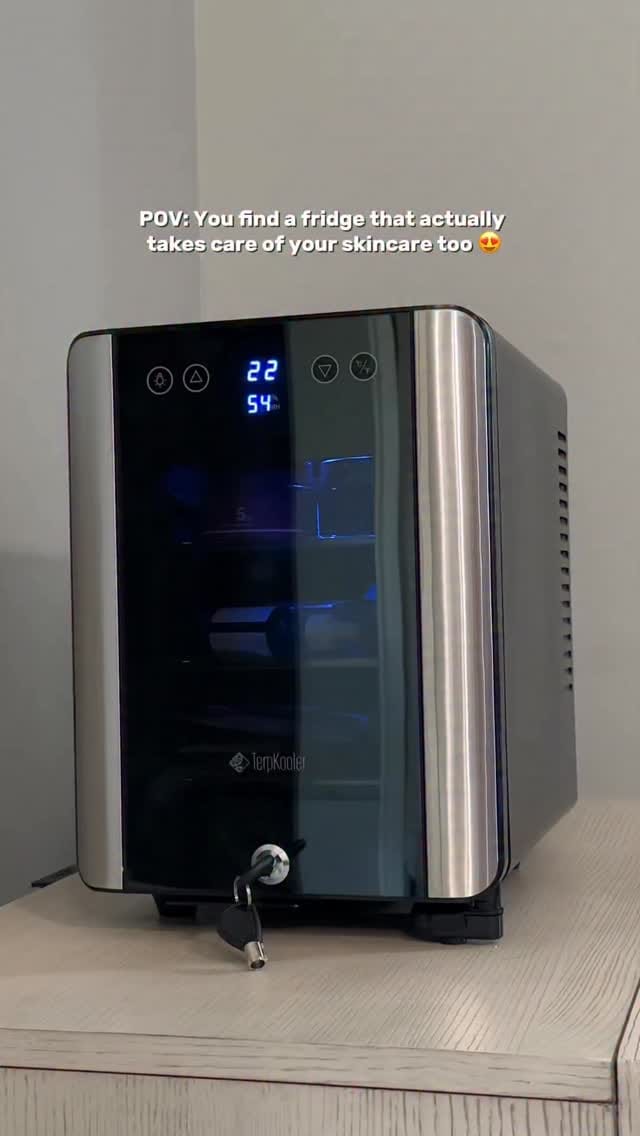 Post 5 by 𝐀𝐫𝐞𝐞𝐛𝐚 𝐀𝐳 on Instagram (video)
