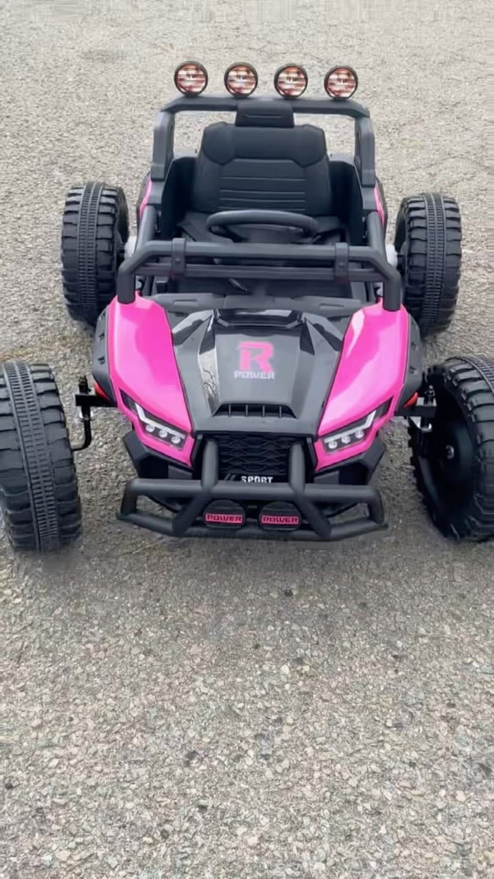 Post 8 by 𝐀𝐫𝐞𝐞𝐛𝐚 𝐀𝐳 on Instagram (video)