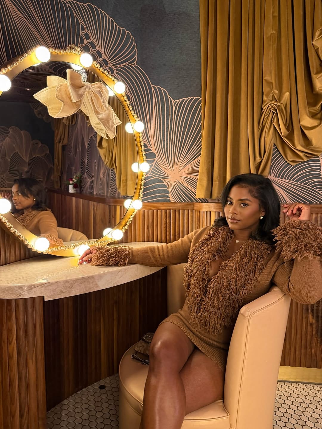 Post 3 by Ashley Davis | Lifestyle Influencer & Content Coach on Instagram (carousel)