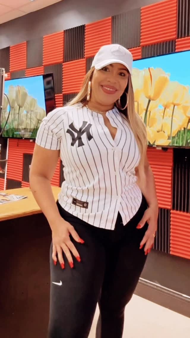 Post 6 by LENNY MEJIA ♦️ on Instagram (video)