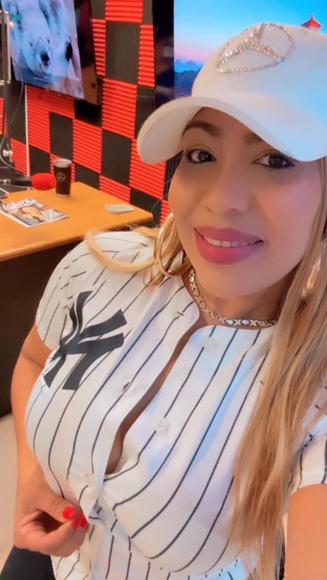Post 4 by LENNY MEJIA ♦️ on Instagram (video)