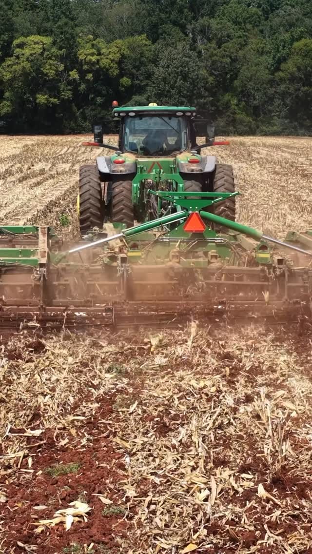 Post 7 by Riggs Ware on Instagram (video)