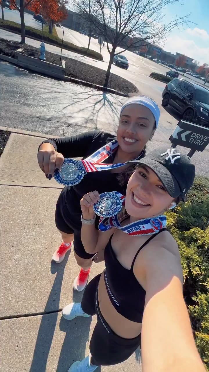 Post 6 by Deyse Lazuli on Instagram (video)