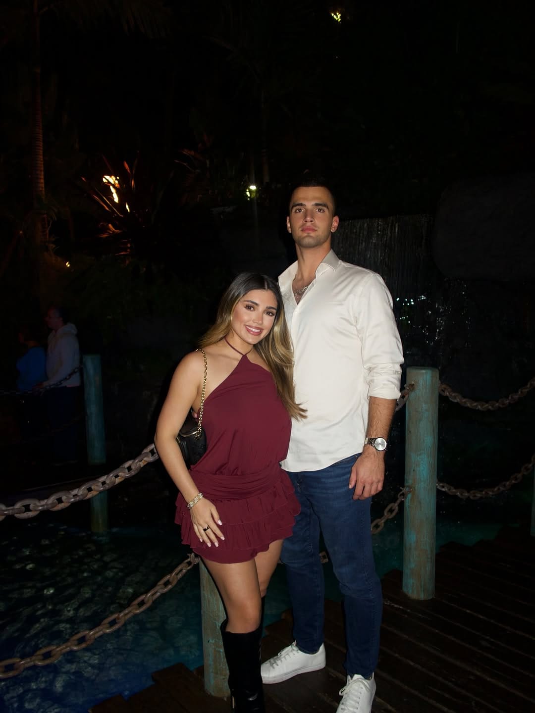 Post 8 by Leanys Capote on Instagram (carousel)