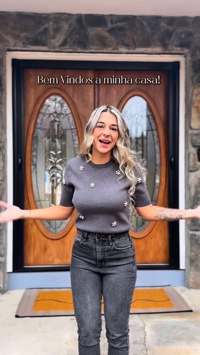 Post 3 by Iara Barbosa on Instagram (video)