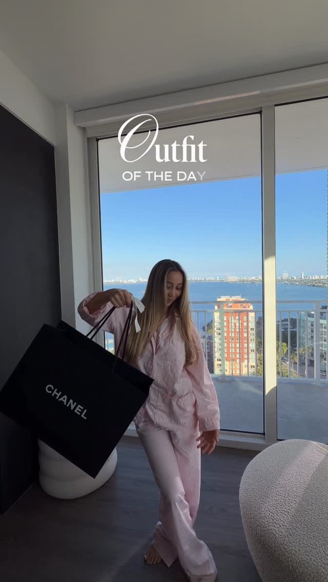 Post 3 by 🧿 on Instagram (video)