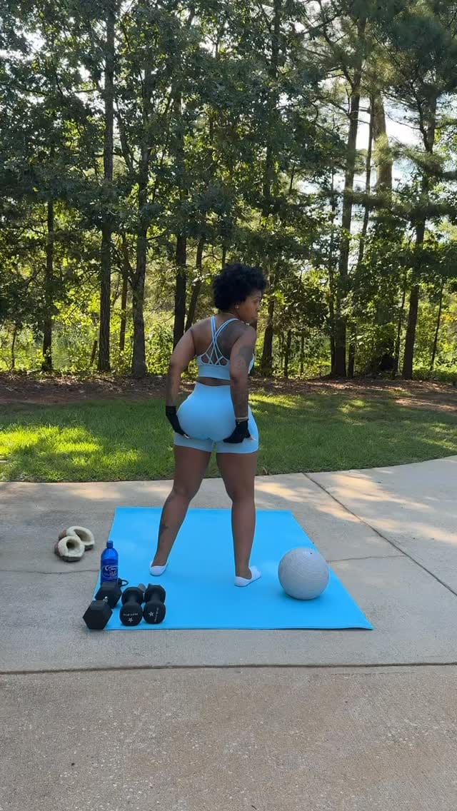 Post 6 by Sanacia Monaè 🦋 on Instagram (video)
