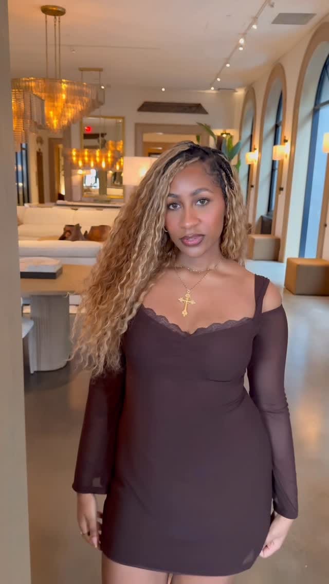 Post 2 by Mia Léshae ❤︎ on Instagram (video)