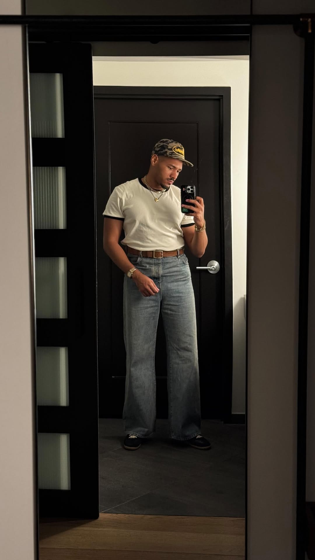 Post 6 by Dezmon Gilmore on Instagram (video)