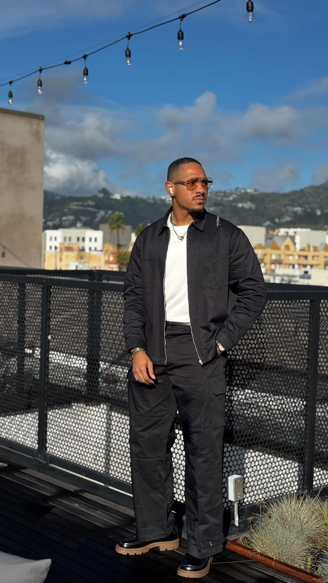 Post 4 by Dezmon Gilmore on Instagram (video)