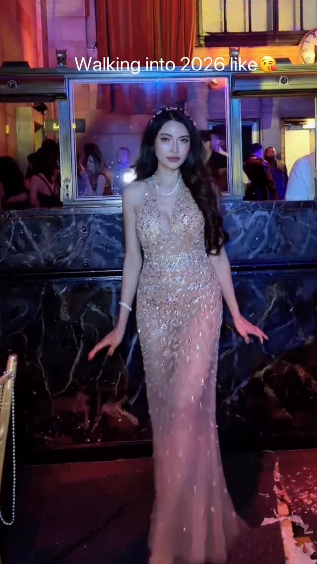 Post 4 by Kannikar Sanrak on Instagram (video)