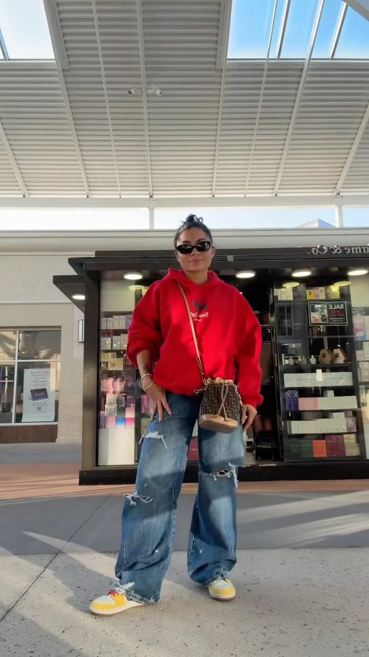Post 3 by Valeria Rojas on Instagram (video)