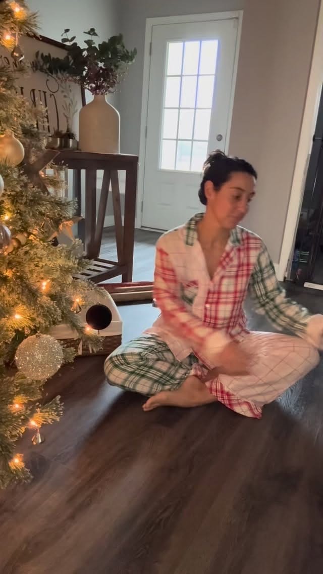 Post 6 by Danielle Kennedy on Instagram (video)