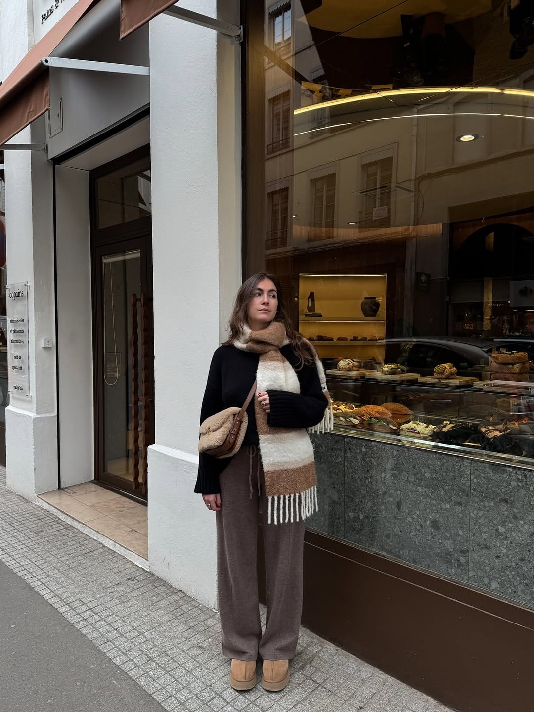 Post 3 by Faustine Clerc on Instagram (carousel)