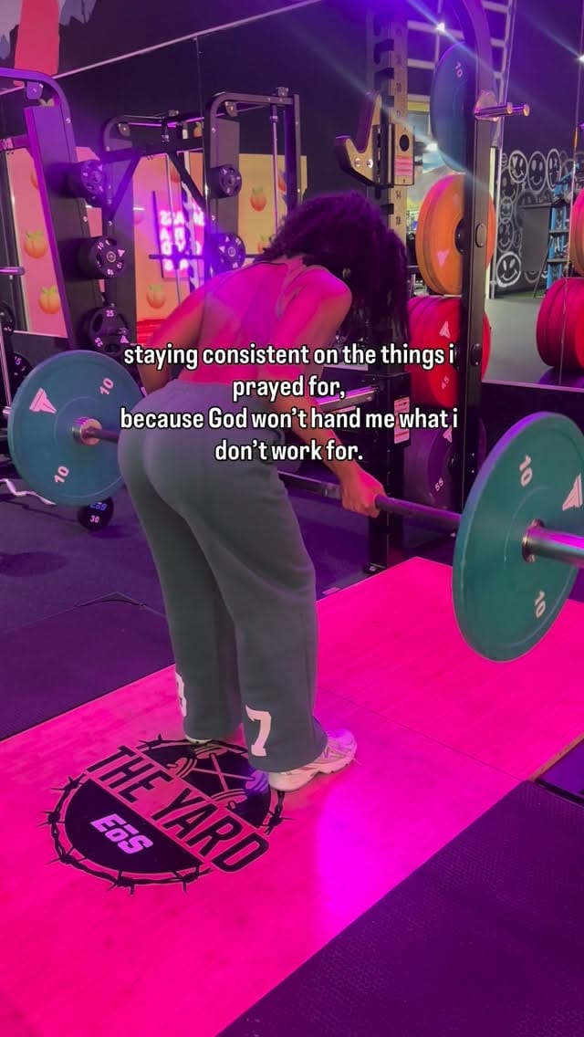Post 4 by Kennedi on Instagram (video)