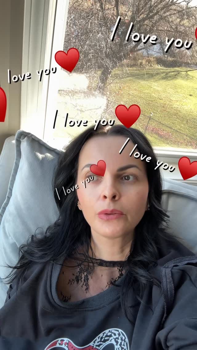 Post 4 by Magdalena Campion on Instagram (video)