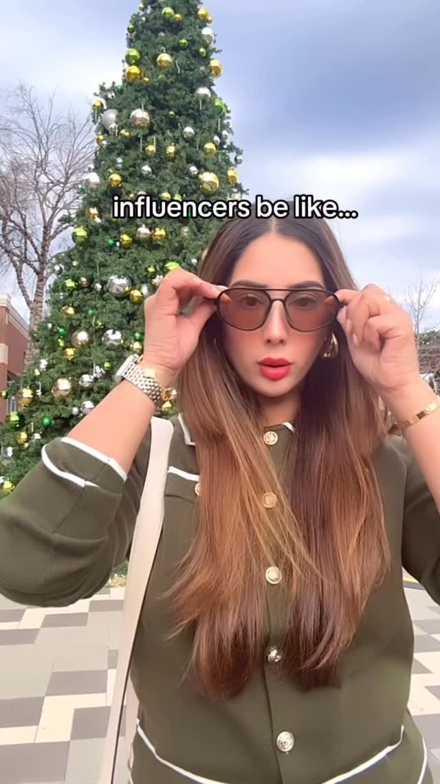 Post 2 by Amna Khan on Instagram (video)