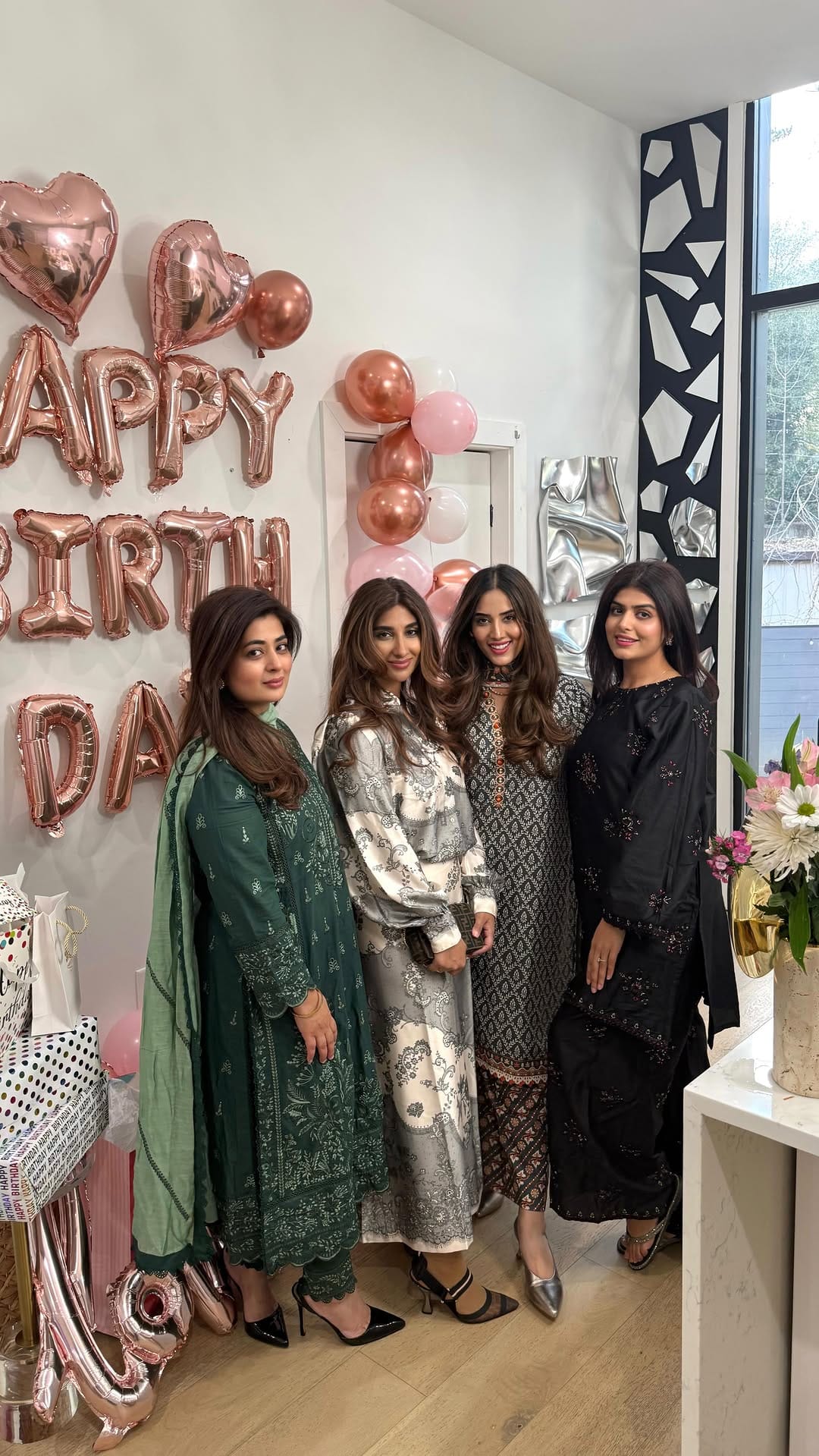 Post 5 by Amna Khan on Instagram (video)