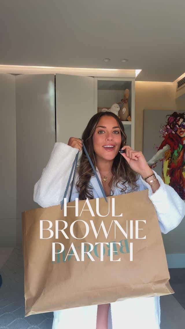 Post 2 by CARLOTA URIBARRI on Instagram (video)