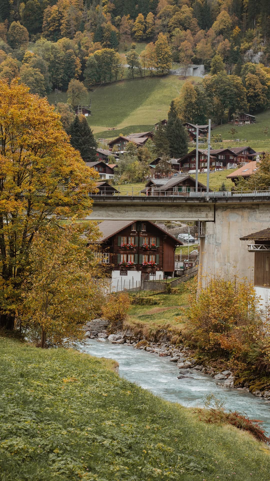 Post 10 by Janna | Travel & Lifestyle on Instagram (video)