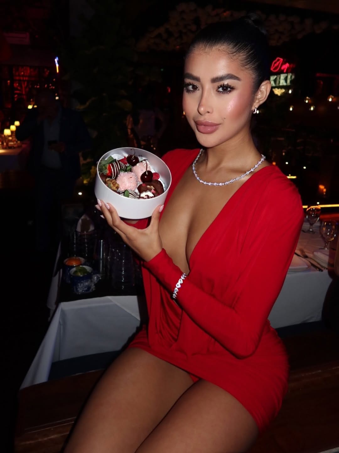 Post 4 by 𝐏𝐀𝐔 𝐆𝐀𝐕𝐀𝐋 on Instagram (carousel)