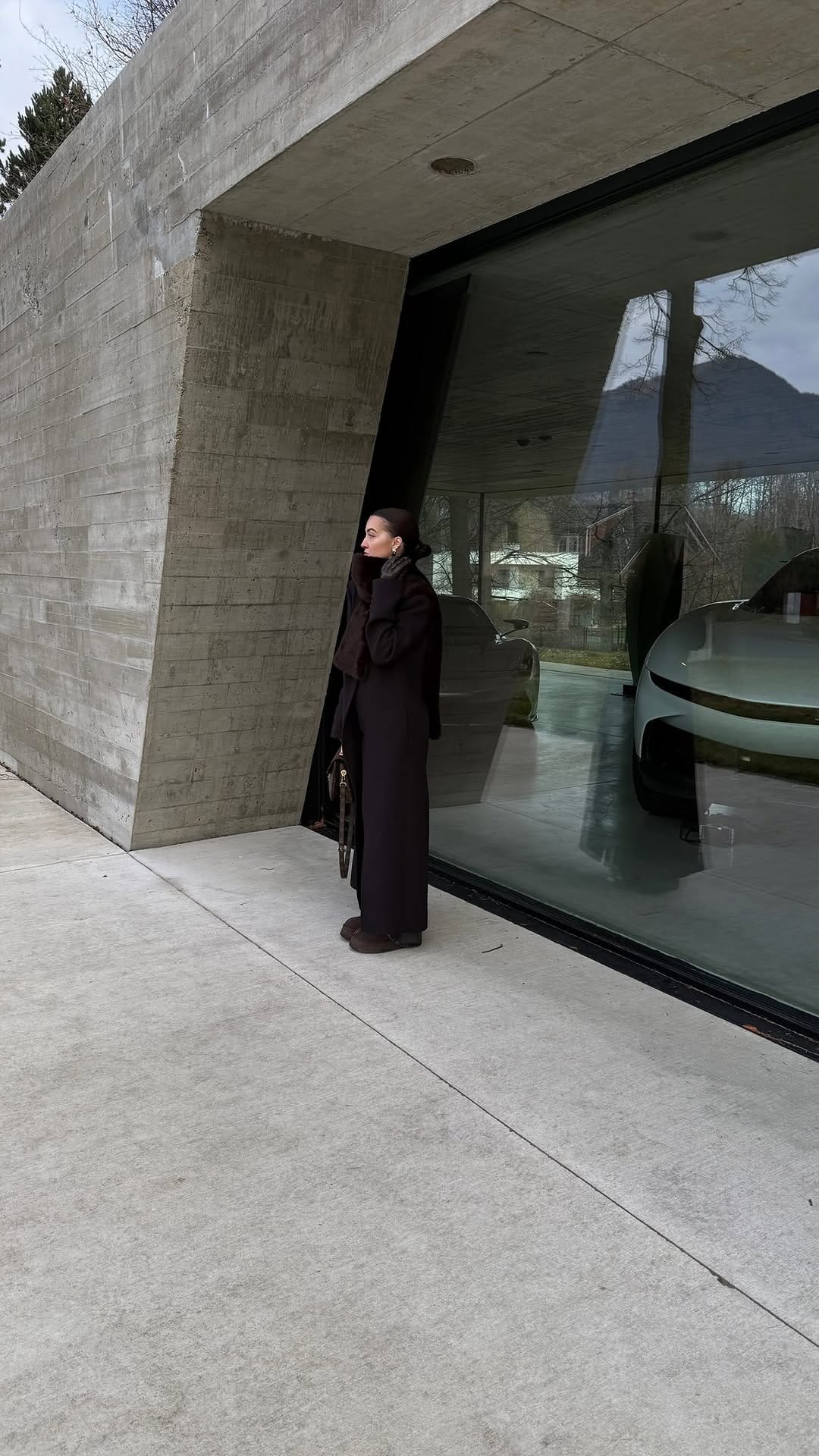 Post 5 by Petra Holuša on Instagram (video)